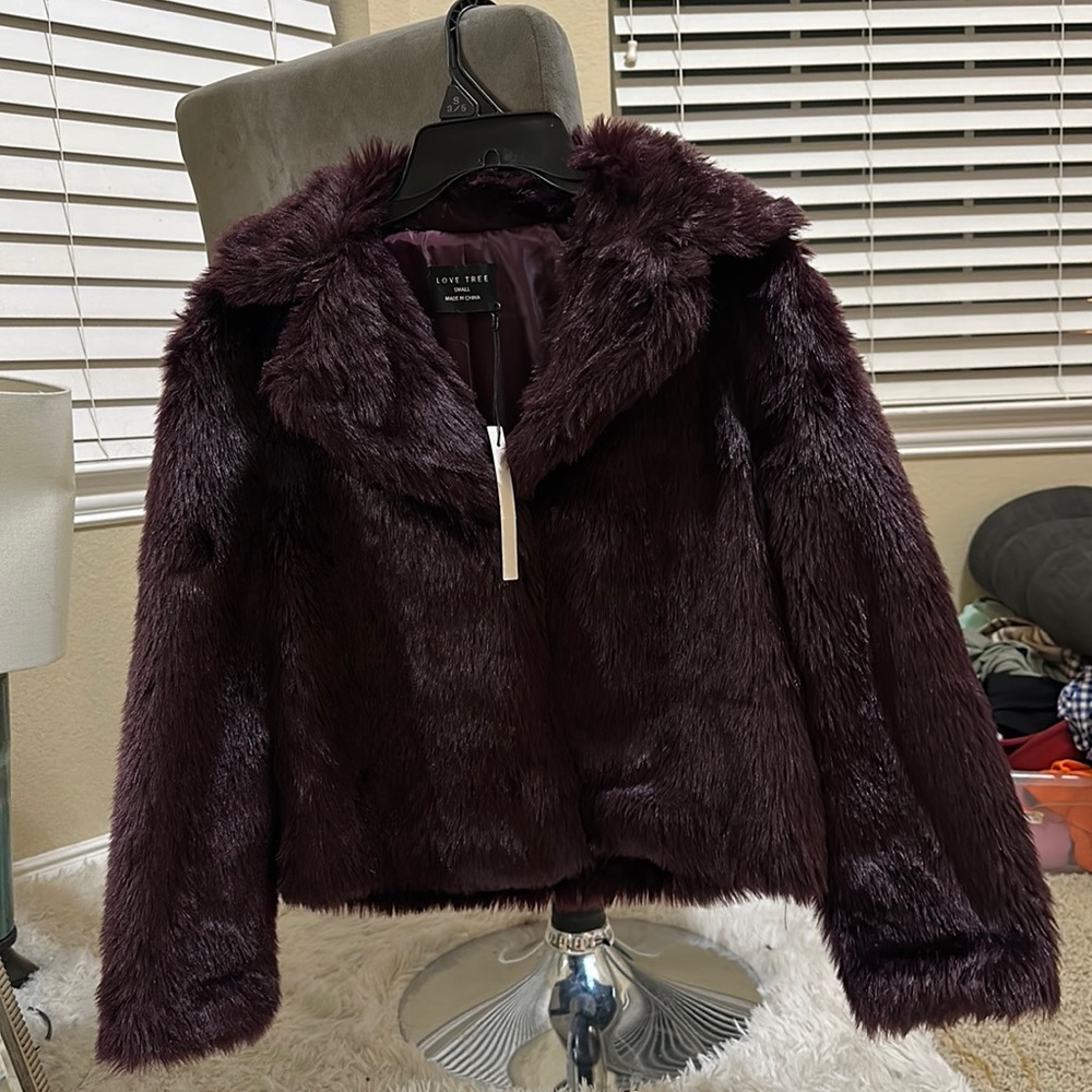 Are purple faux fur coat